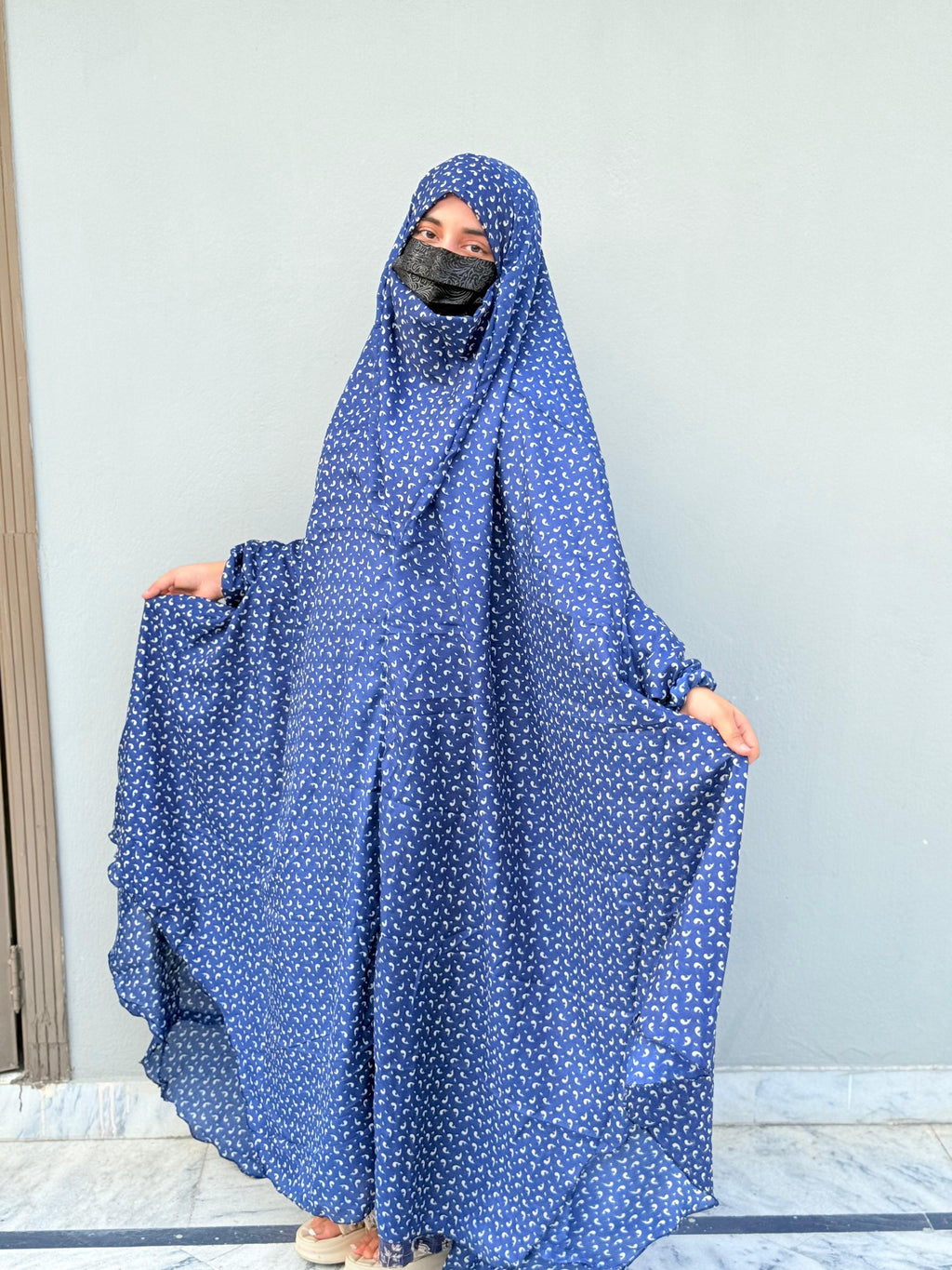 Full Coverage Printed Namaz Chadar with Sleeves-Full Length